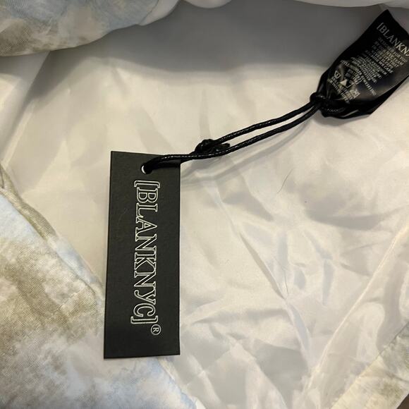 NEW Blank NYC NWT Perfect Day Jacket Belted Puffer Winter Coat Size Medium - Picture 10 of 14